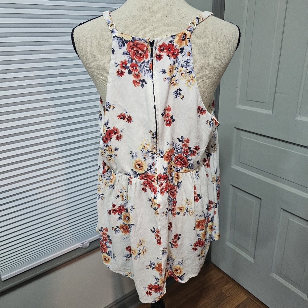 Torrid Challis Babydoll Top Floral - Picture 5 of 5